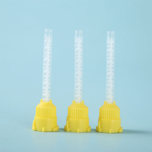 Conseils de mélange précis jaunes pour remplir les équipements de dents