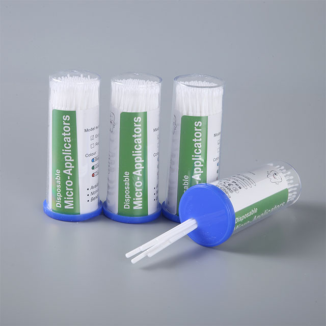 Micro applicateur dentaire